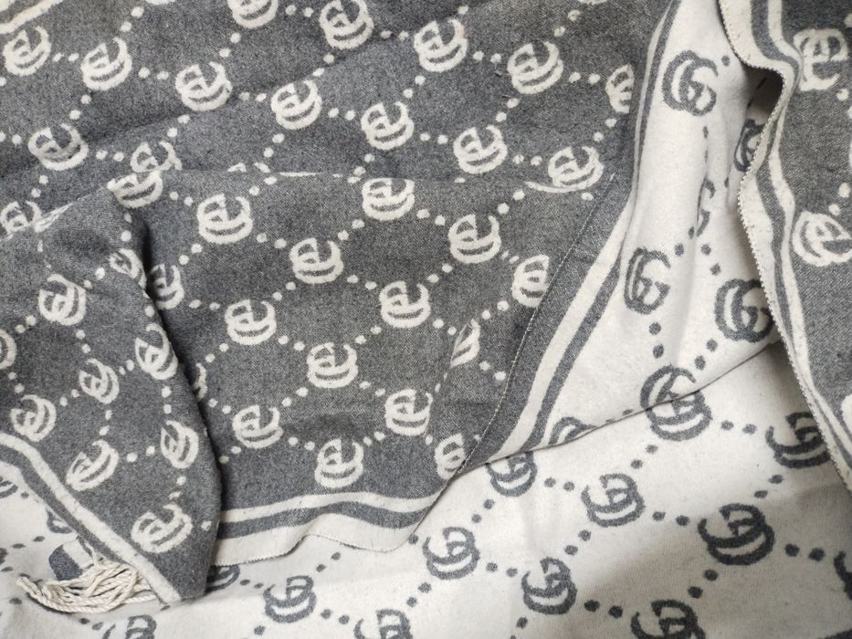 Шарфы и сумки по 1000