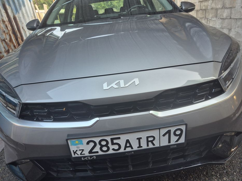 Кia cerato автомобиль
