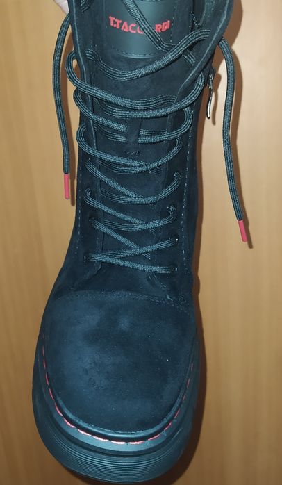 Новые ботинки стильные, зимние. Торг.