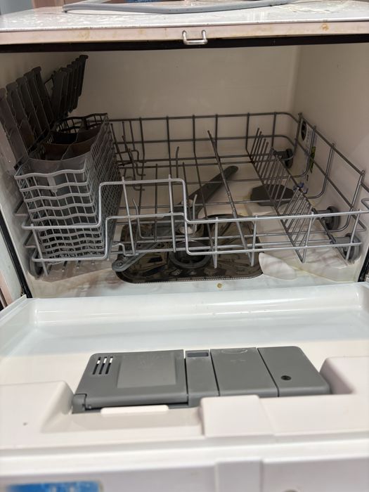 Съдомиална машина Индезит малка