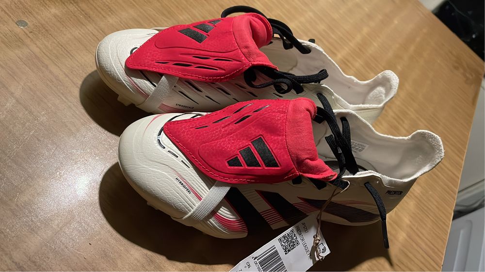 Бутсы adidas predator 40 размер