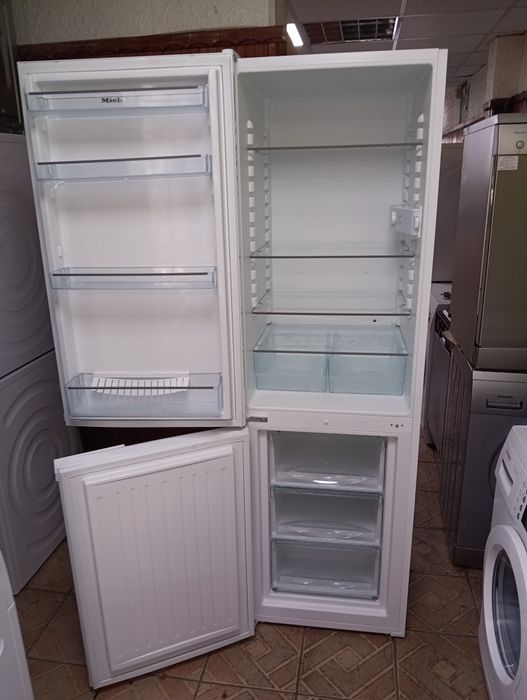 Комбиниран хладилник с фризер Миеле Miele с 2 години гаранция!