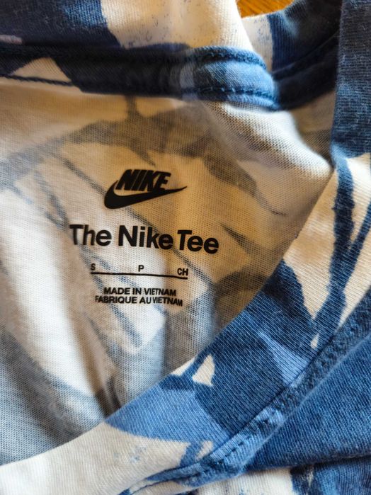 Nike тениска с къс ръкав