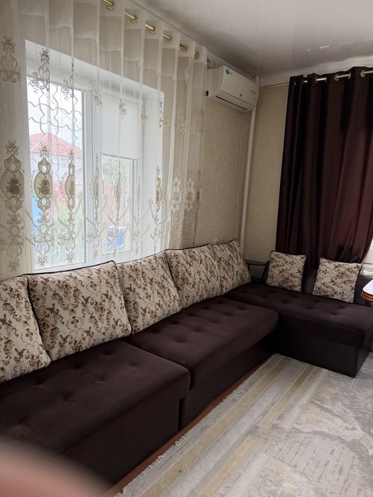 Диван сатылады срочно