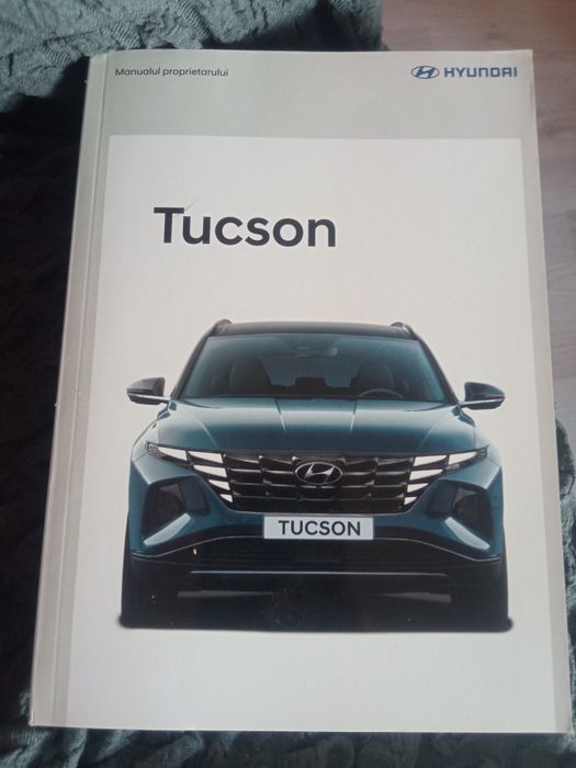 Vand manualul Hyundai Tucson in stare perfecta.Nou.Ploiesti,trimit in