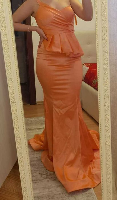 Rochie ocazie tip sirena