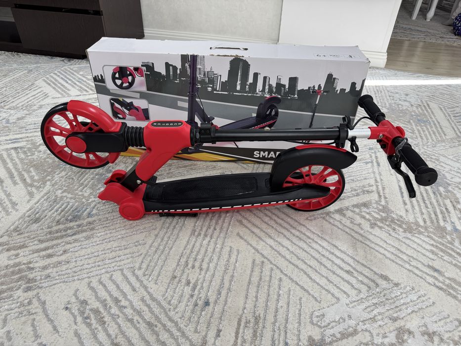 Самокат двухколесный