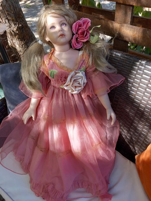 Порцеланови кукли