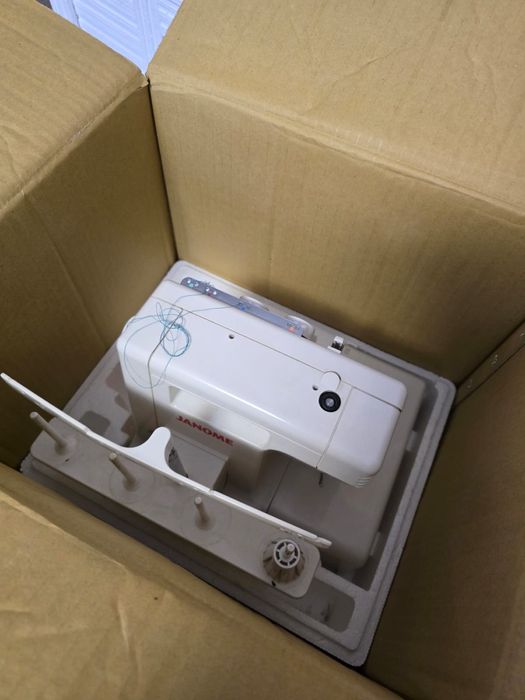 Оверлок Janome MyLock 204D