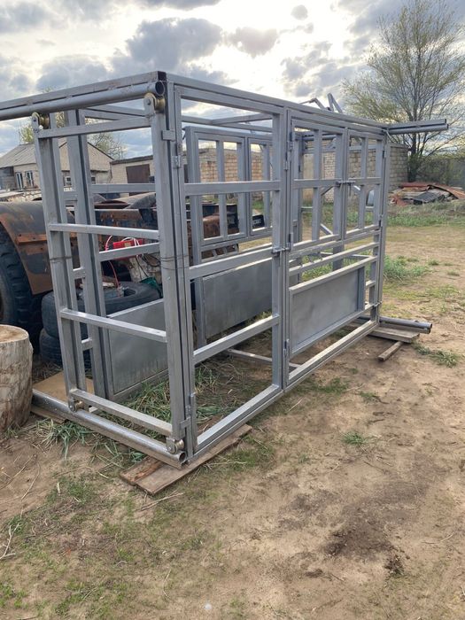 Раскол для КРС (фиксационный станок)