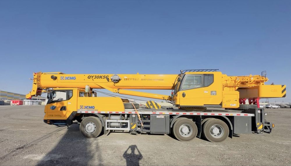 Автокран XCMG 30 т сотилади