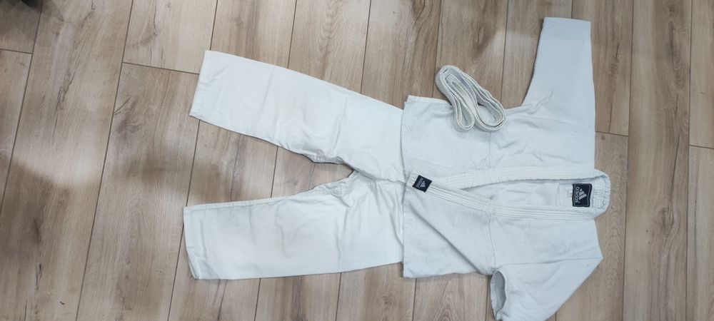 Кимоно Adidas 120 рост