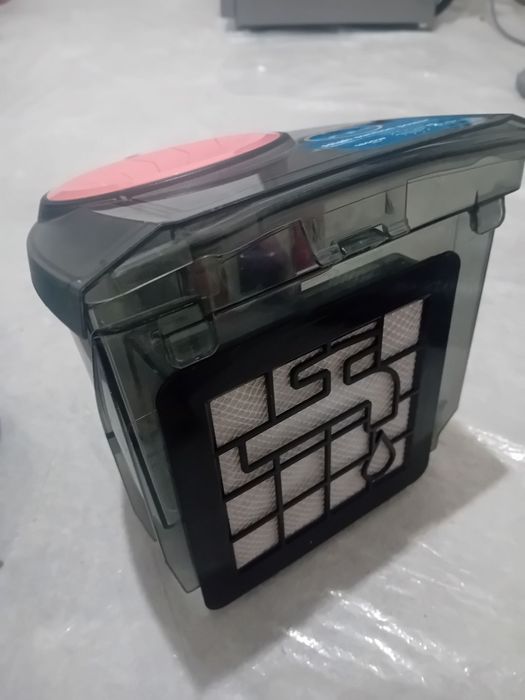 Пылесос PHILLIPS почти новая