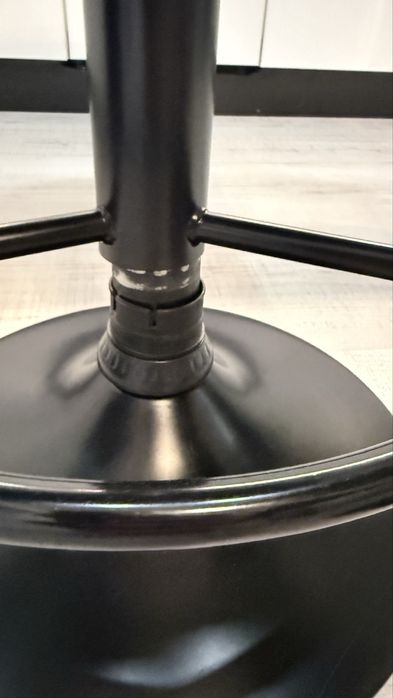 Vand 4 scaune pentru bar