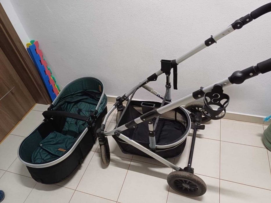 Vand cărucior bebe