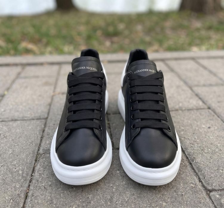 Adidasi Alexander McQueen Negru Alb - Unisex