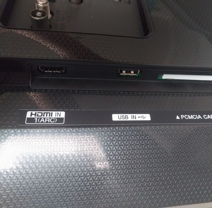 Смарт телевизор LG 81см оригинал.