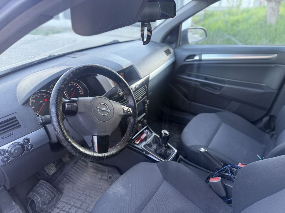 Opel Astra H 1.9cdti 120cp 6 trepte 2008