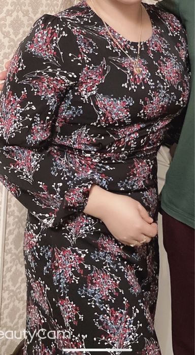 Продаю платья костюм