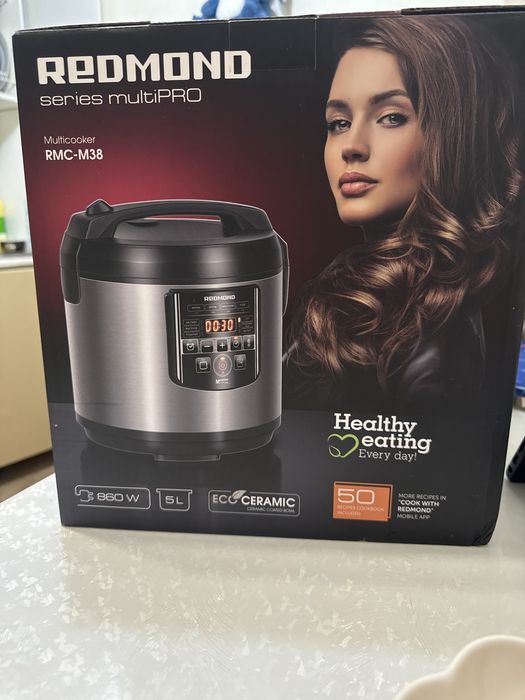 Мультиварка Redmond RMC-M38