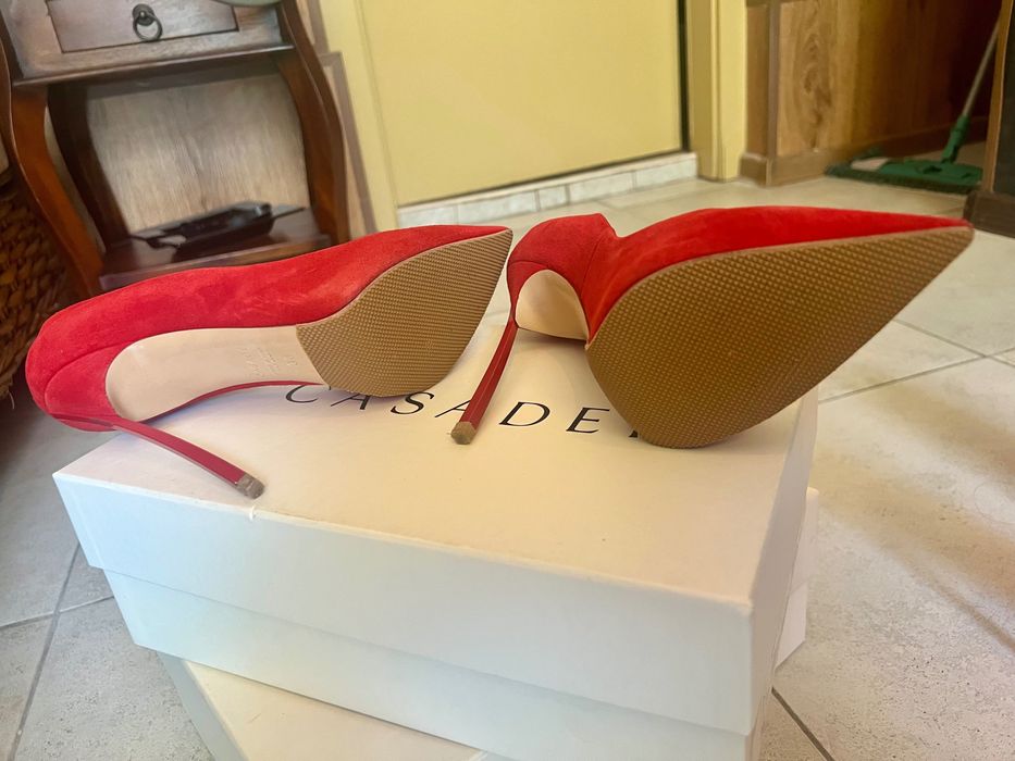 Casadei pumps …..