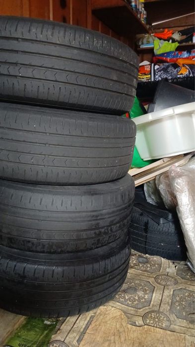 Продам комплект резину с дисками оригинал камри 70