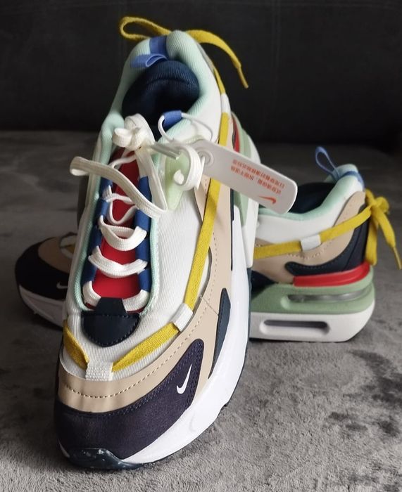 Vand adidasi noi de barbati Nike Furyosa