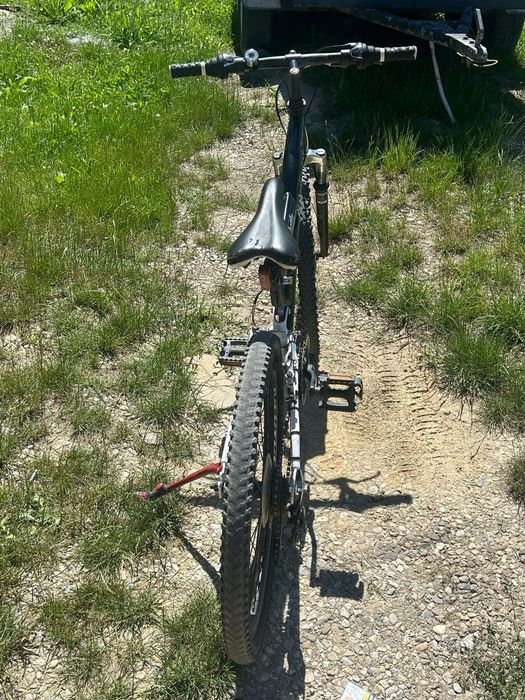 Vând bicicletă MTB