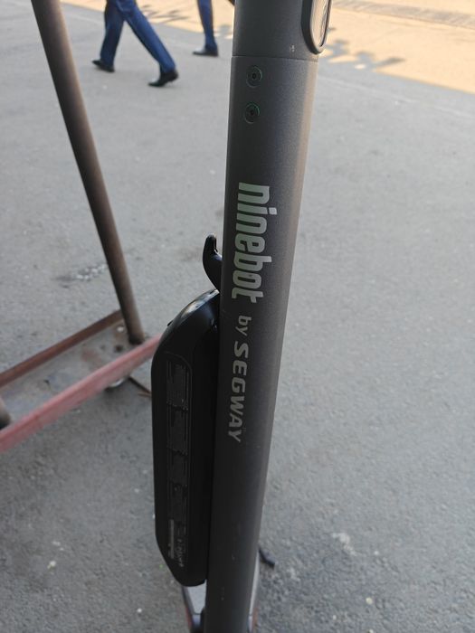 Продам электросамокат Ninebot by Segway