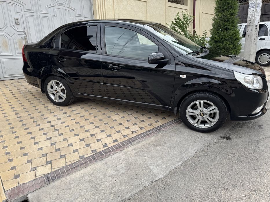 Nexia 3 qora aftomat