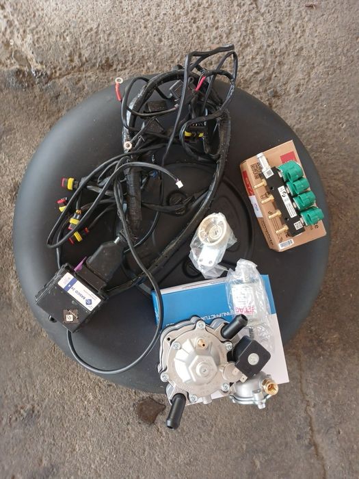 Propan  balon sotiladi 47 talik  tablitka yangi  zapchaslari bilan