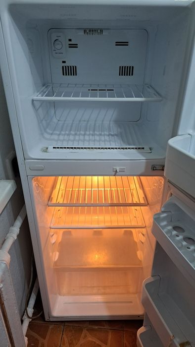 Холодильник нормальный