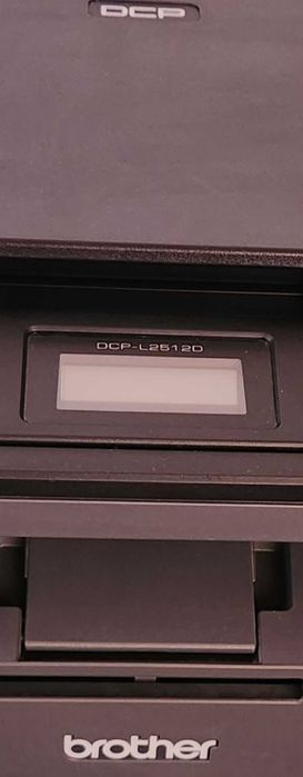 Принтер лазерен - черно-бяло принтиране и копиране, цветен скенер.