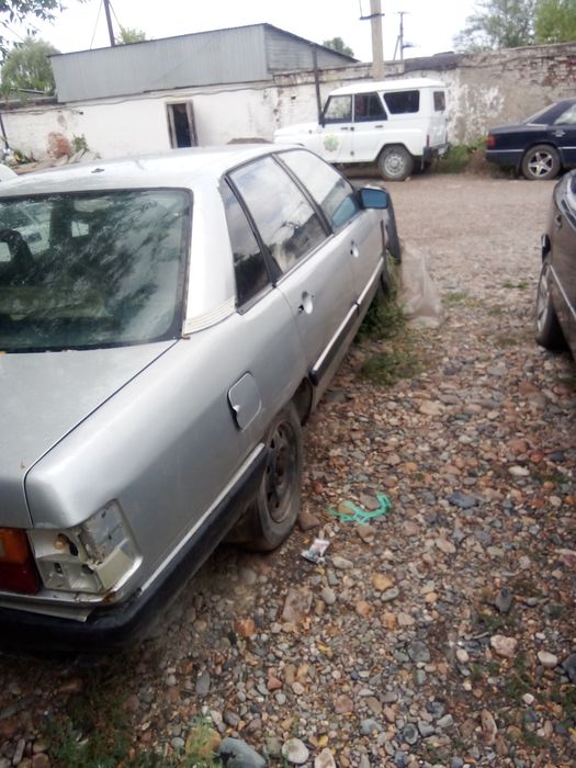 Продам две ауди 100