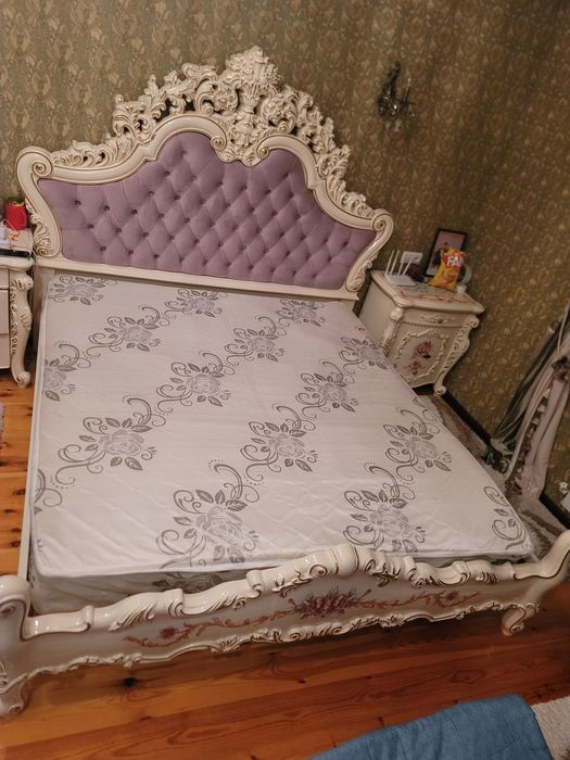 Кровать 200мм. 180мм