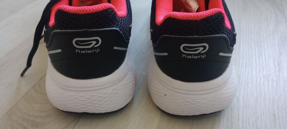 Нови леки маратонки