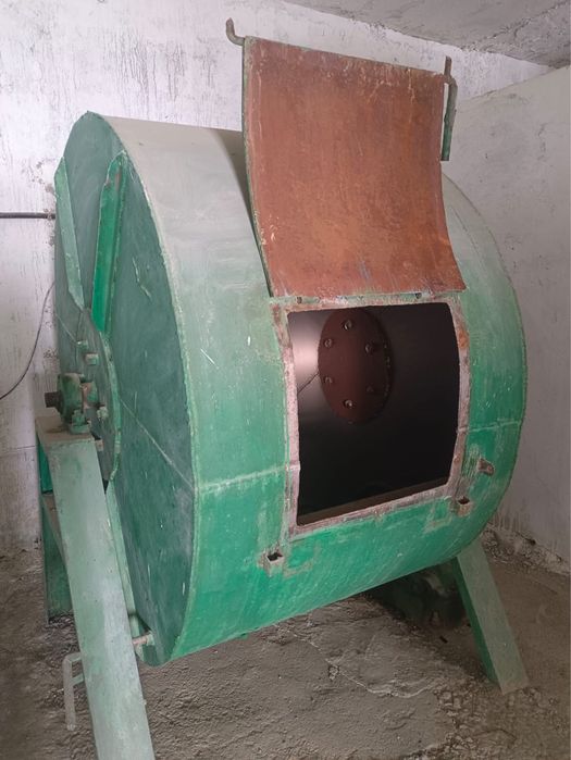 Шубный сехтын станоктары бар тігін машинкалары бар Қаратау қаласында т