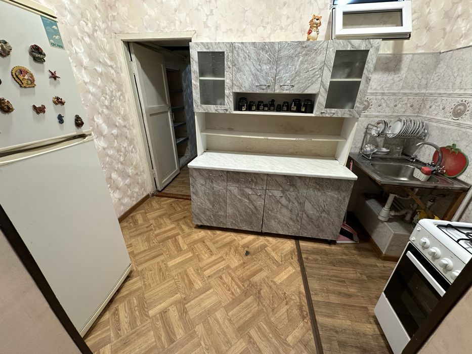 Рисовый базар, мебель и техника