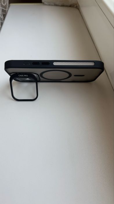 Чехол на Айфон 16 Про