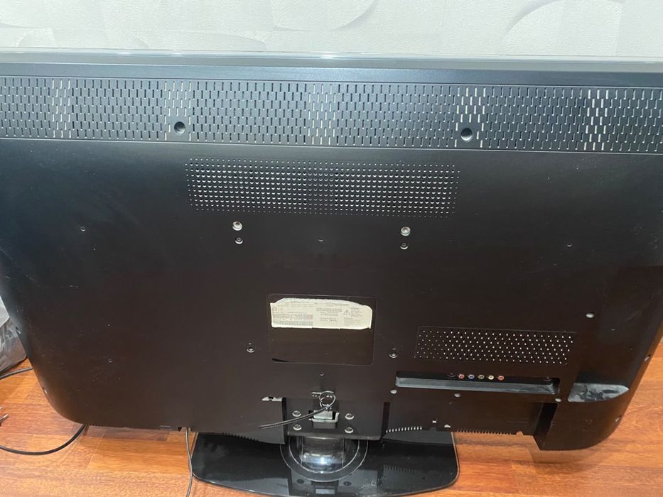 Продам телевизор Philips 32”