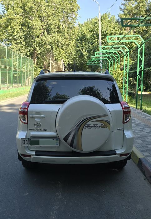 Toyota RAV 4 SUV 4х4