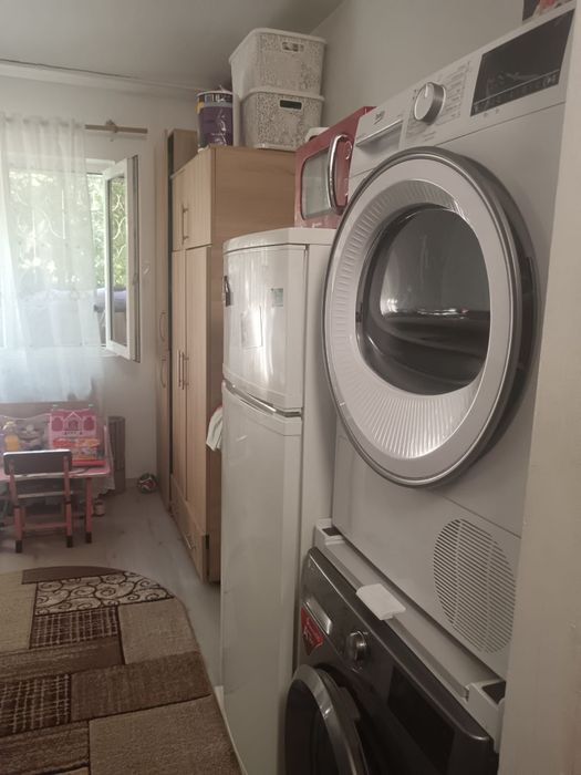 Bună ziua vând camera de camin de 17m cu baie proprie