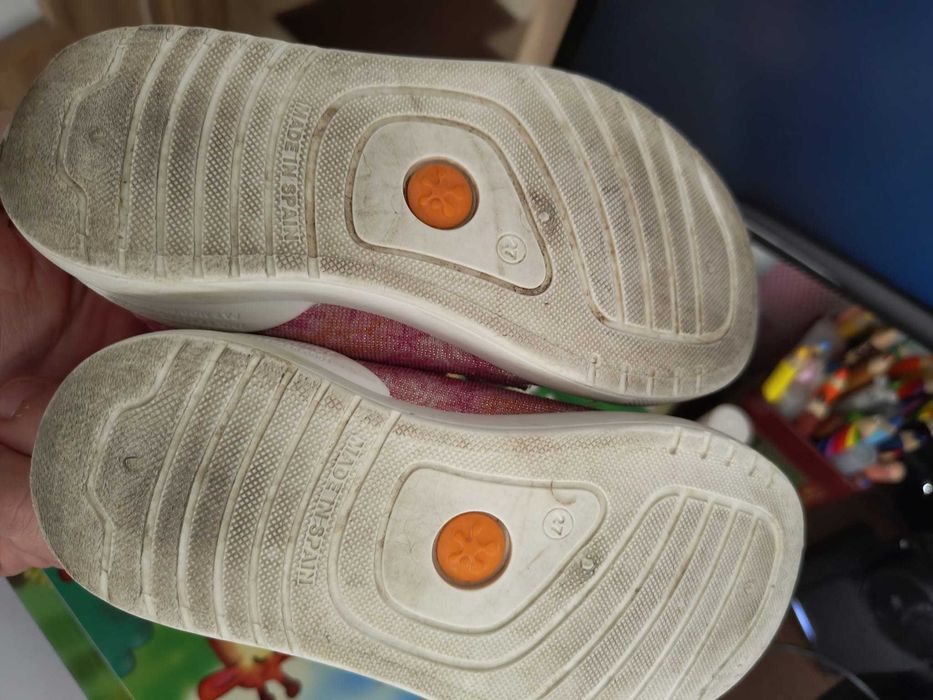 Vand Tenisi fete Biomecanics Mar 27 in stare f buna Pret 130