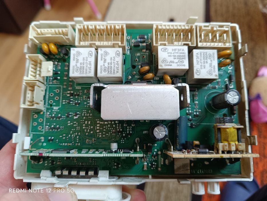 Управляваща платка от автоматична пералня Indesit