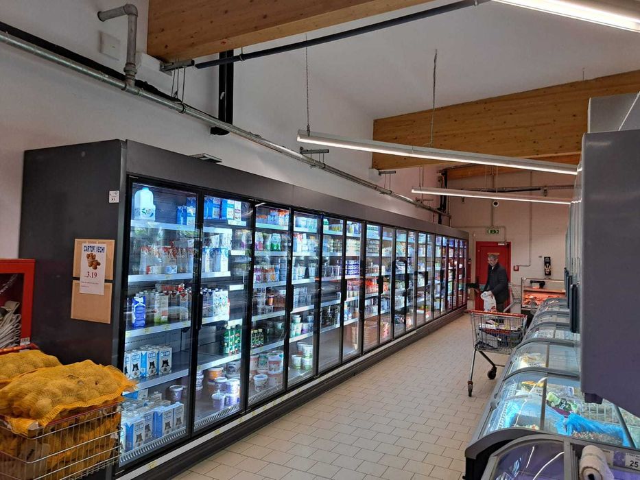 Rafturi frigorifice pentru magazin sau supermarket second hand