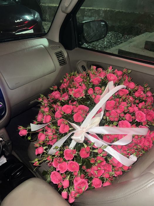 цветы свежий в корзинке