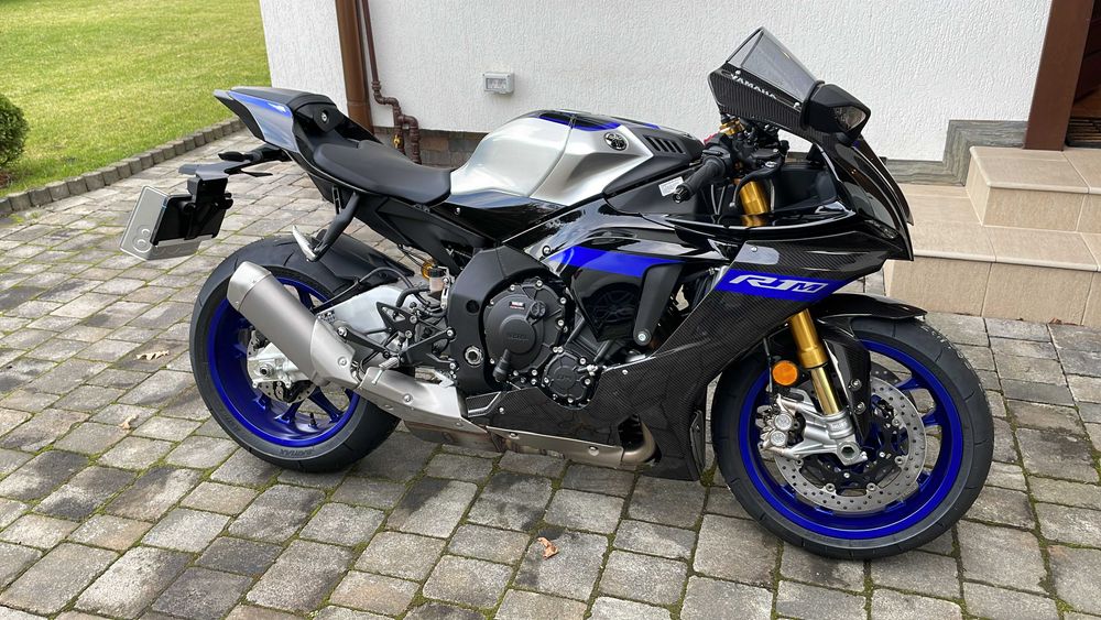 Yamaha R1M  2023