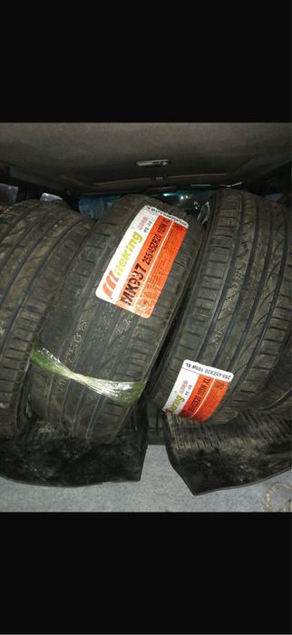 Шины Maxtrek Maximus M1