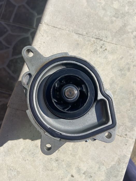 Оригинална Водна помпа за VW Jetta 1.2 TSI