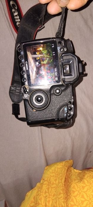 Canon Eos 50 D полупрофесионашен Варио обектив